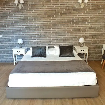Maglo Centro ゲストハウス 3*