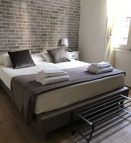 Maglo Centro 3* ボローニャ